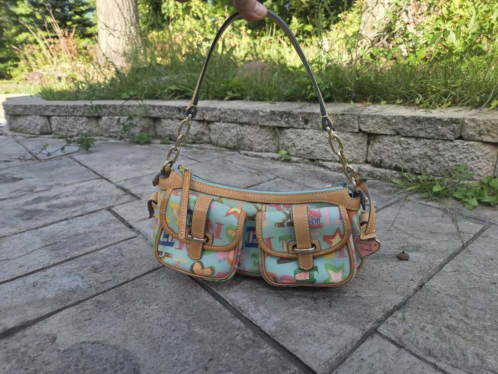 Vintage Y2K Dooney & Bourke "IT" Multicolored Monogram Banana Shoulder Bag Purse - Picture 3 of 16